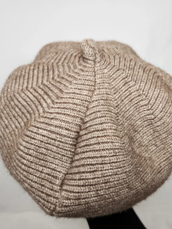 Womens Beret Acrylic Knit French Style Beanie Winter Fashion Warm Thickened Lini - Picture 3 of 7